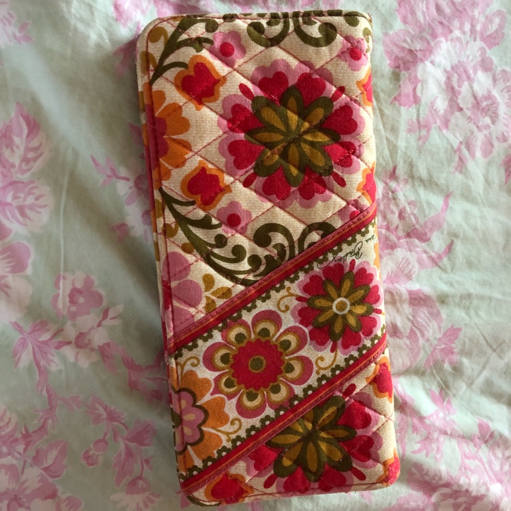 Vera Bradley travel wallet